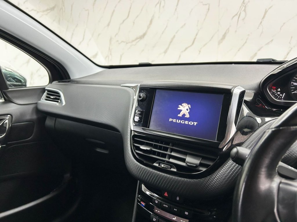 Used Peugeot 208 2018 for sale - 76323435: Photo 14