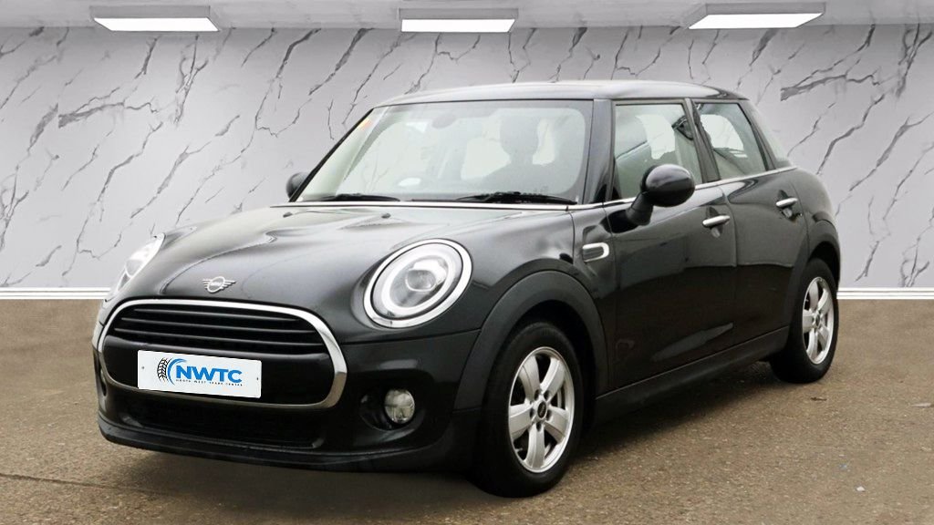 Used MINI Hatch 2018 for sale - 76901154: Photo 3