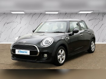 Used MINI Hatch 2018 for sale - 76901154: Photo