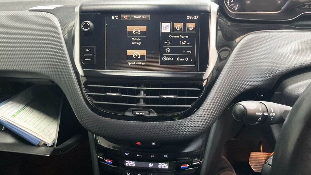 Used Peugeot 2008 2015 for sale - 78082575: Photo 9