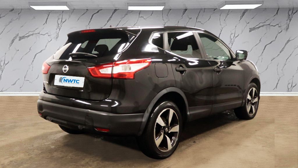 Used Nissan Qashqai 2015 for sale - 77835997: Photo 7