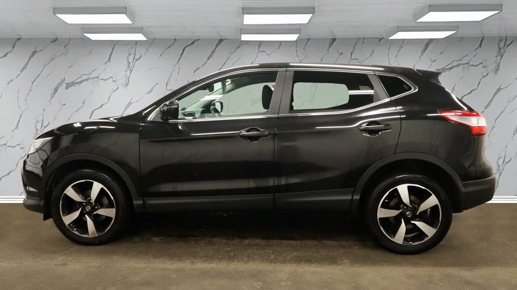 Used Nissan Qashqai 2015 for sale - 77835997: Photo 9