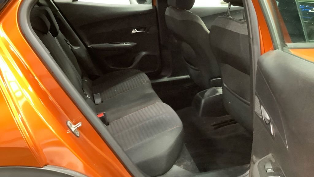 Used Peugeot 2008 2021 for sale - 76821059: Photo 11