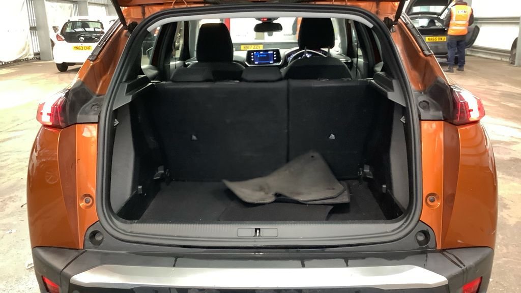 Used Peugeot 2008 2021 for sale - 76821059: Photo 12