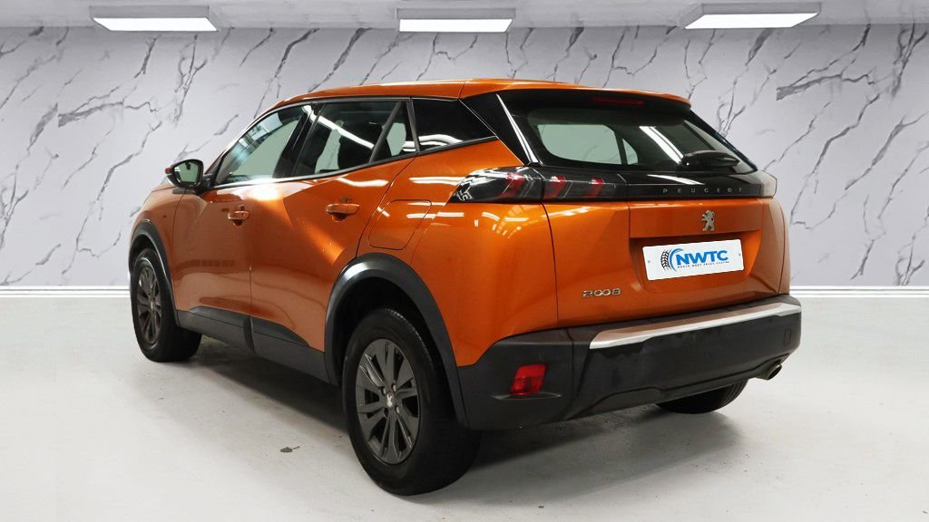 Used Peugeot 2008 2021 for sale - 76821059: Photo 4