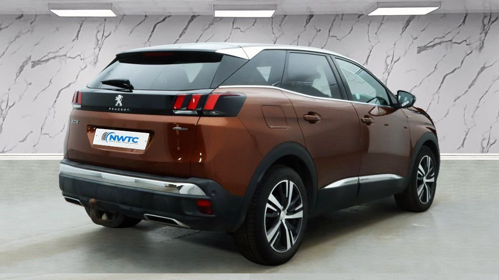 Used Peugeot 3008 2018 for sale - 76821039: Photo 5
