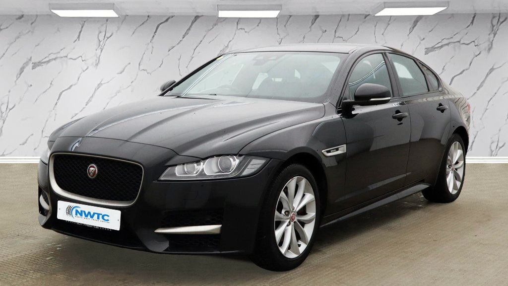 Used Jaguar XF 2018 for sale - 76655283: Photo 3