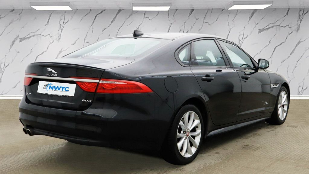 Used Jaguar XF 2018 for sale - 76655283: Photo 5