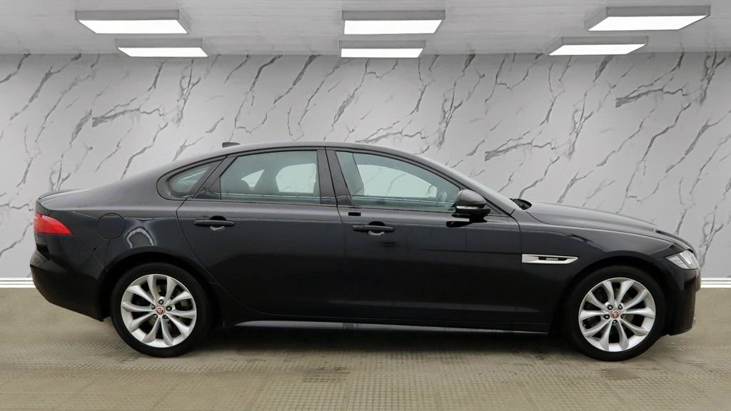 Used Jaguar XF 2018 for sale - 76655283: Photo 6