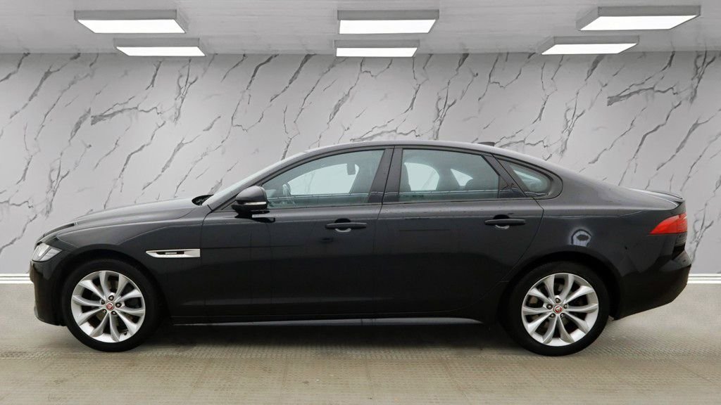 Used Jaguar XF 2018 for sale - 76655283: Photo 7