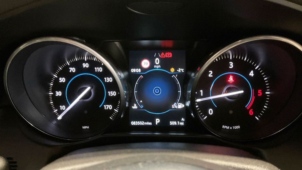 Used Jaguar XF 2018 for sale - 76655283: Photo 9