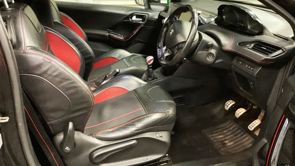 Used Peugeot 208 2016 for sale - 77384186: Photo 11