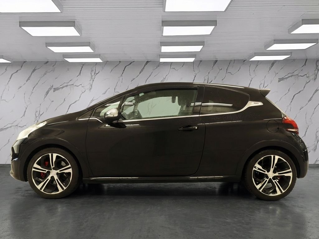 Used Peugeot 208 2016 for sale - 77384186: Photo 8