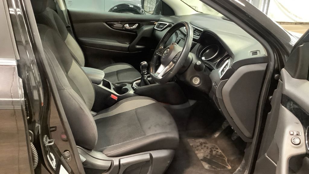 Used Nissan Qashqai 2018 for sale - 77287954: Photo 11