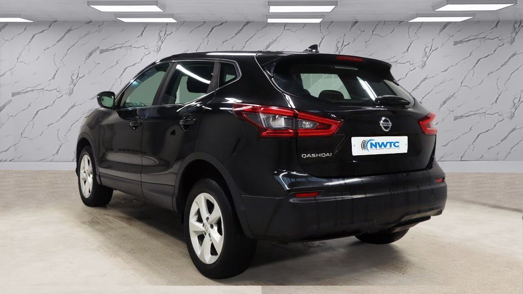 Used Nissan Qashqai 2018 for sale - 77287954: Photo 4