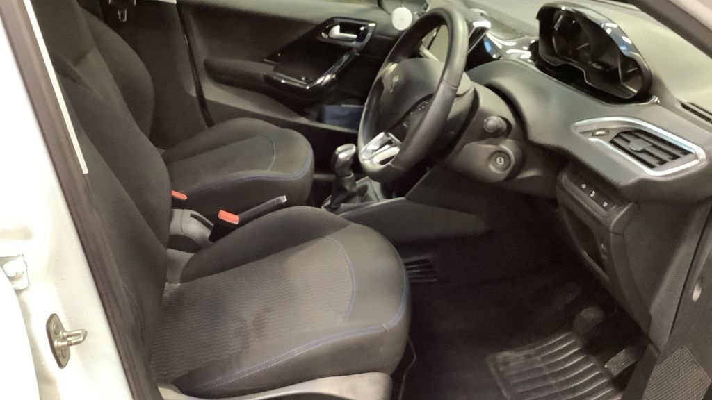 Used Peugeot 208 2018 for sale - 77288221: Photo 11