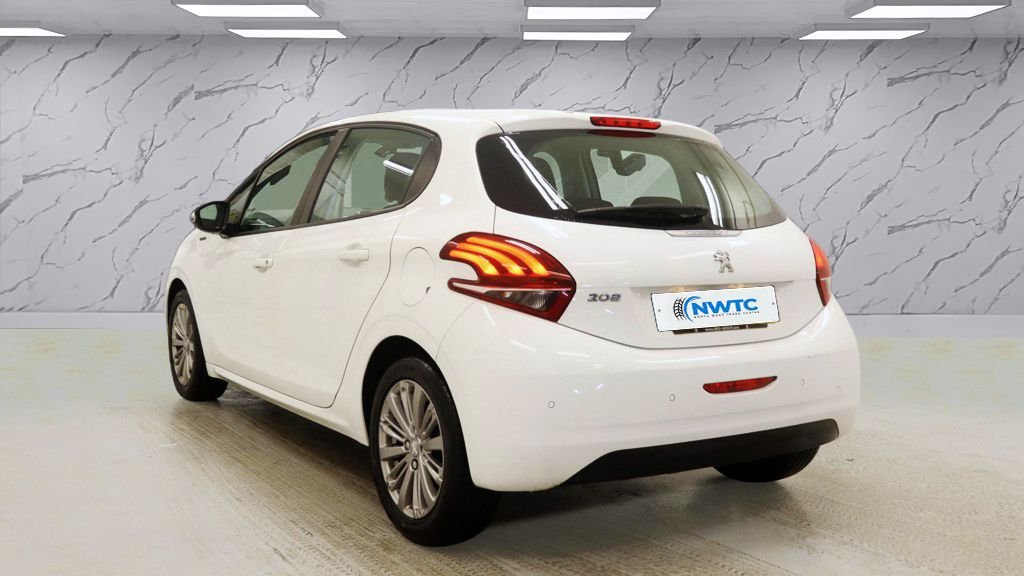 Used Peugeot 208 2018 for sale - 77288221: Photo 4