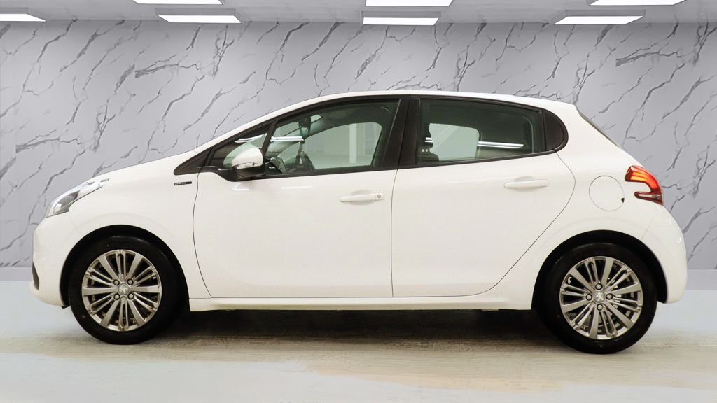 Used Peugeot 208 2018 for sale - 77288221: Photo 7