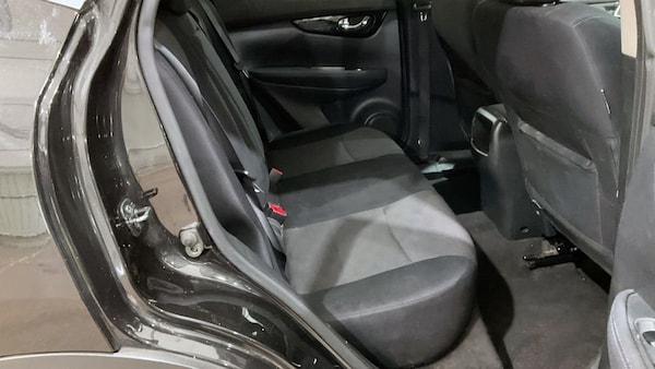 Used Nissan Qashqai 2016 for sale - 76323468: Photo 12