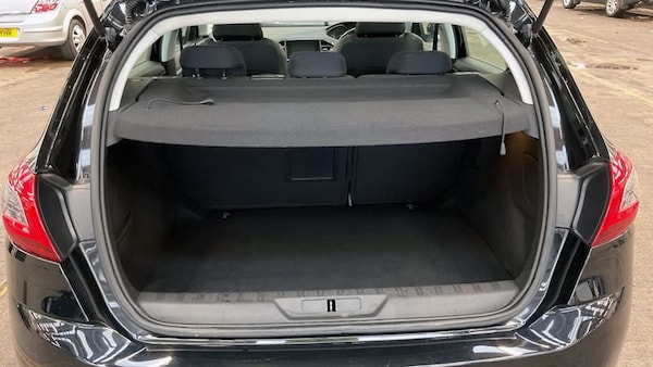 Used Peugeot 308 2018 for sale - 76333738: Photo 10