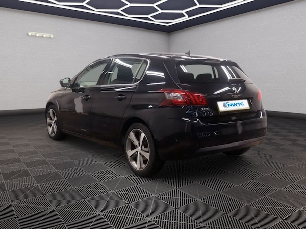 Used Peugeot 308 2018 for sale - 76333738: Photo 5