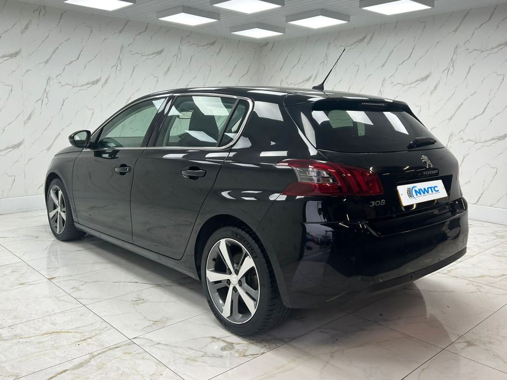 Used Peugeot 308 2018 for sale - 76333738: Photo 6