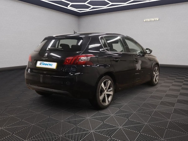 Used Peugeot 308 2018 for sale - 76333738: Photo 6