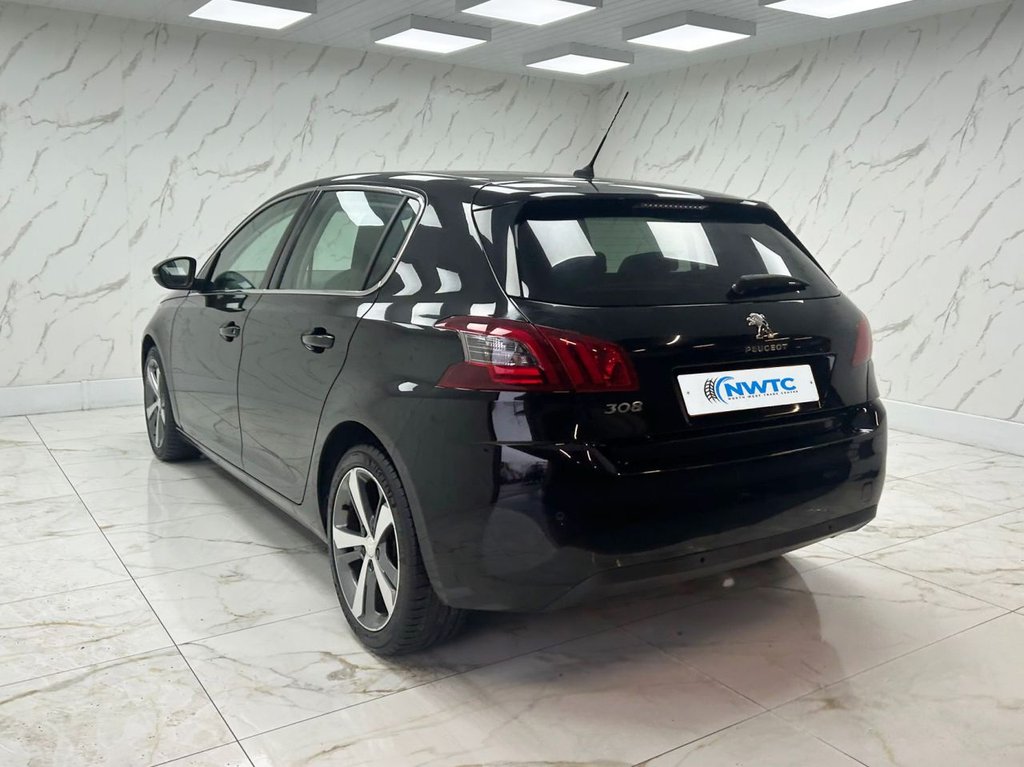 Used Peugeot 308 2018 for sale - 76333738: Photo 7