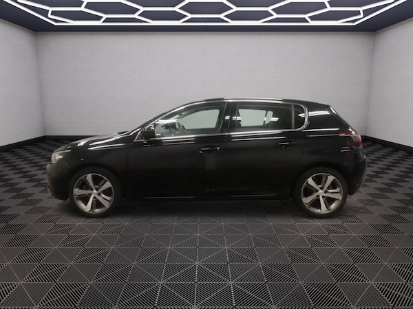 Used Peugeot 308 2018 for sale - 76333738: Photo 7