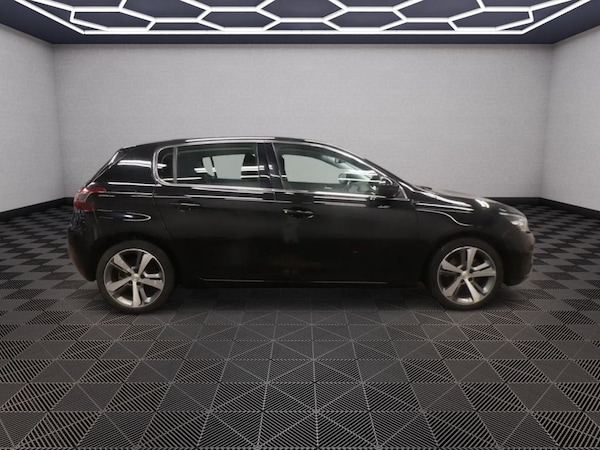 Used Peugeot 308 2018 for sale - 76333738: Photo 8