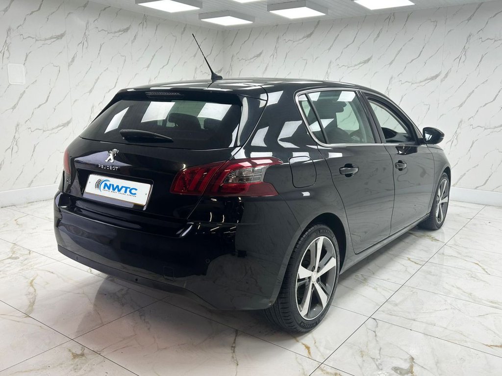 Used Peugeot 308 2018 for sale - 76333738: Photo 9