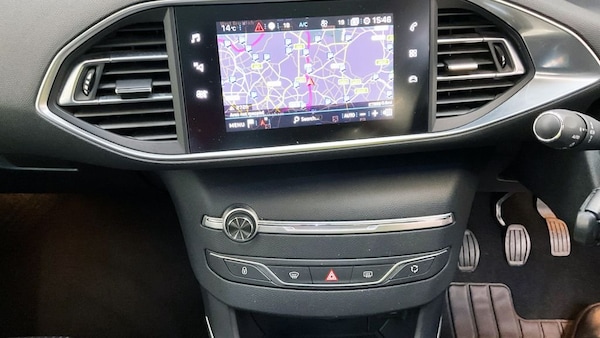 Used Peugeot 308 2018 for sale - 76333738: Photo 9