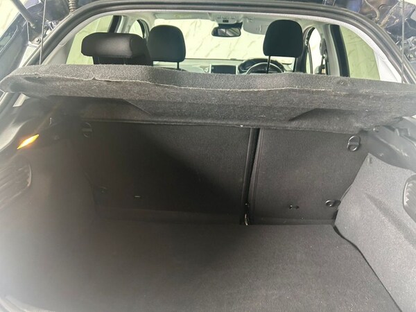 Used Peugeot 208 2019 for sale - 75397198: Photo 18