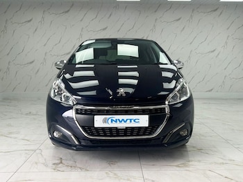 Used Peugeot 208 2019 for sale - 75397198: Photo