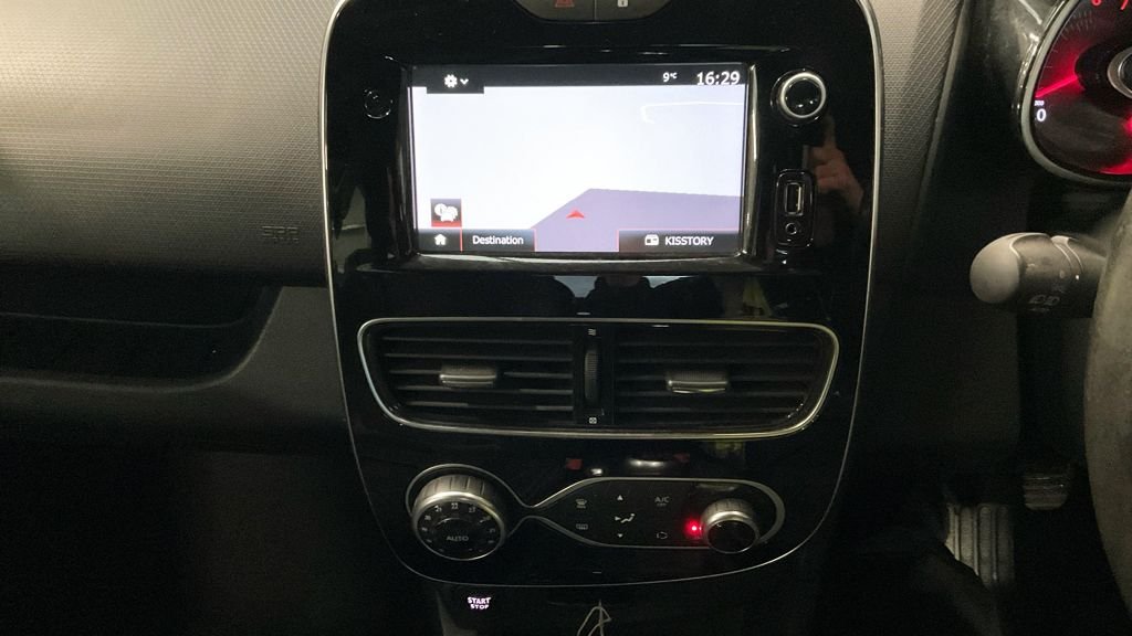 Used Renault Clio 2017 for sale - 77836057: Photo 10