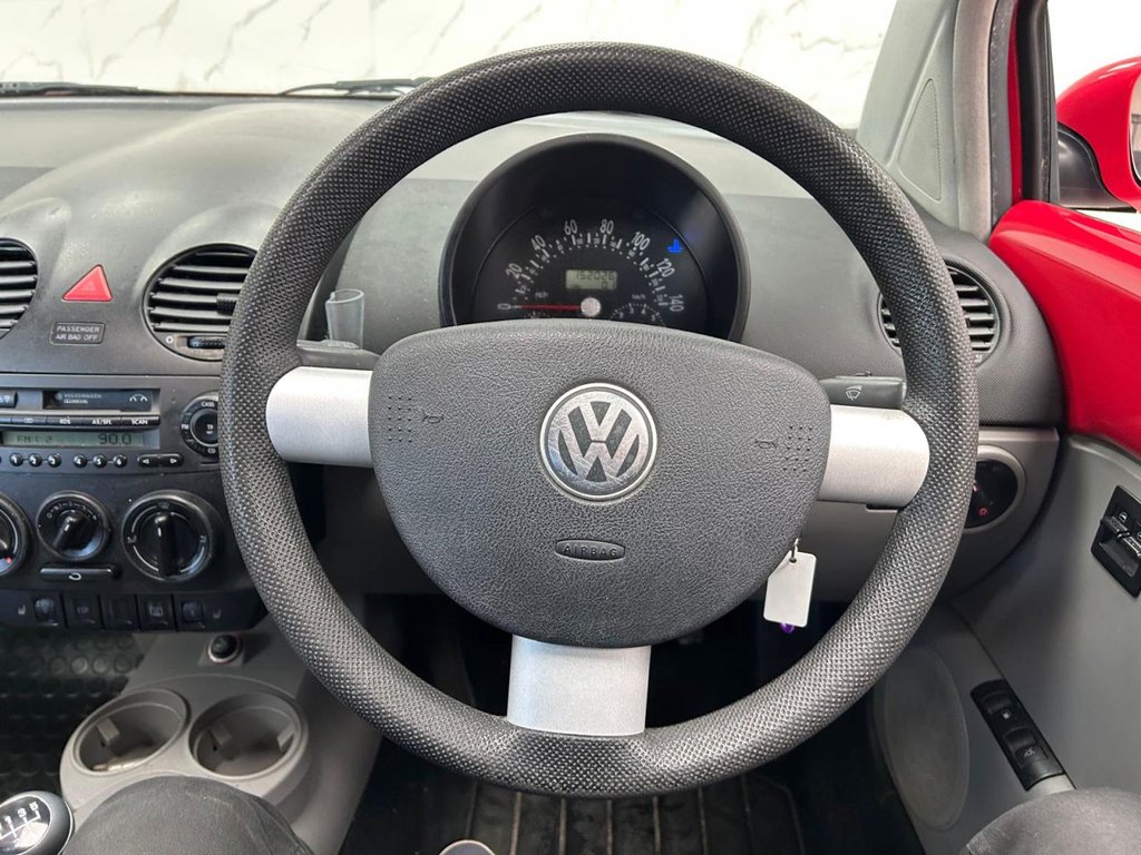 Used Volkswagen Beetle 2004 for sale - 76900565: Photo 17