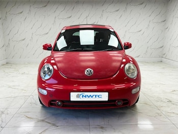 Used Volkswagen Beetle 2004 for sale - 76900565: Photo