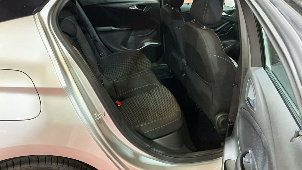 Used Vauxhall Astra 2017 for sale - 77806511: Photo 13