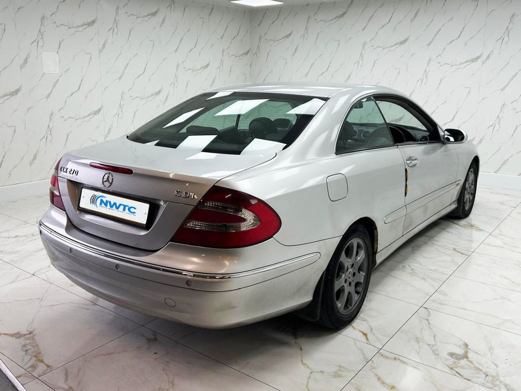 Used Mercedes-Benz CLK 2003 for sale - 77499495: Photo 10