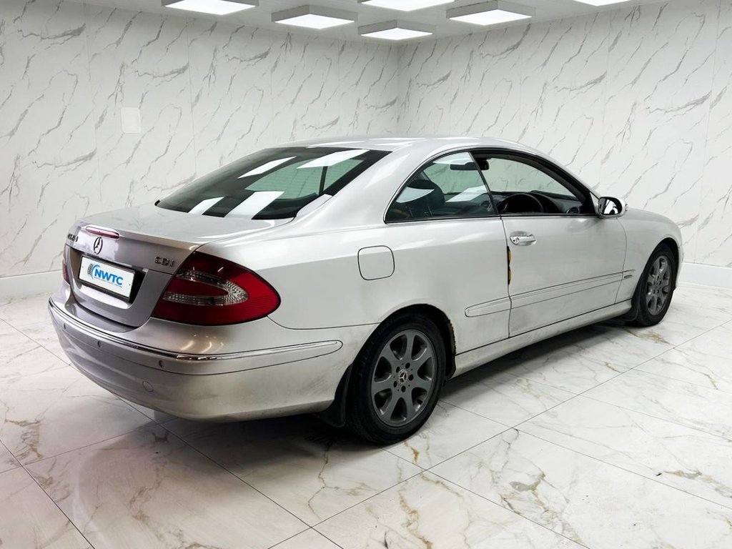 Used Mercedes-Benz CLK 2003 for sale - 77499495: Photo 11