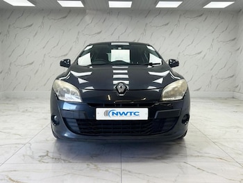 Used Renault Megane 2010 for sale - 75685225: Photo