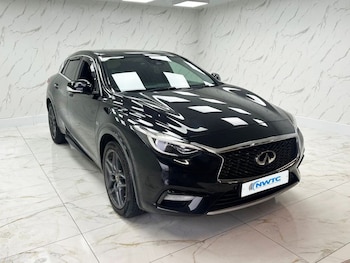 Used Infiniti Q30 2016 for sale - 78425717: Photo