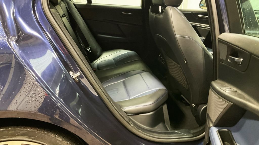 Used Jaguar XE 2015 for sale - 77302637: Photo 13