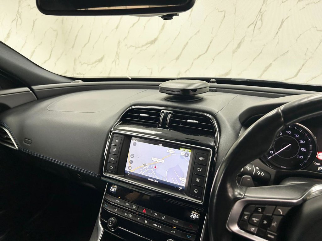 Used Jaguar XE 2015 for sale - 77302637: Photo 16