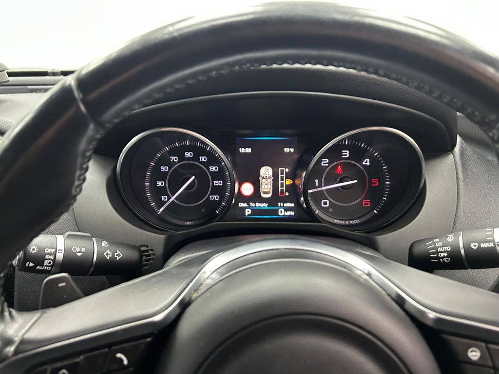 Used Jaguar XE 2015 for sale - 77302637: Photo 19