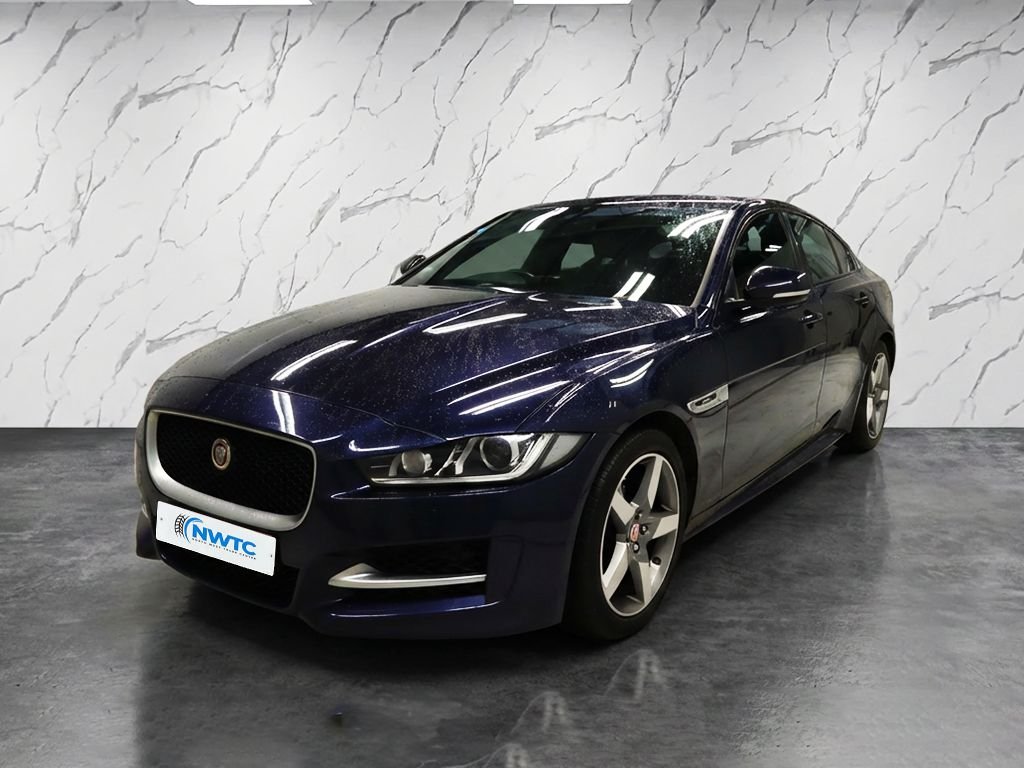 Used Jaguar XE 2015 for sale - 77302637: Photo 3