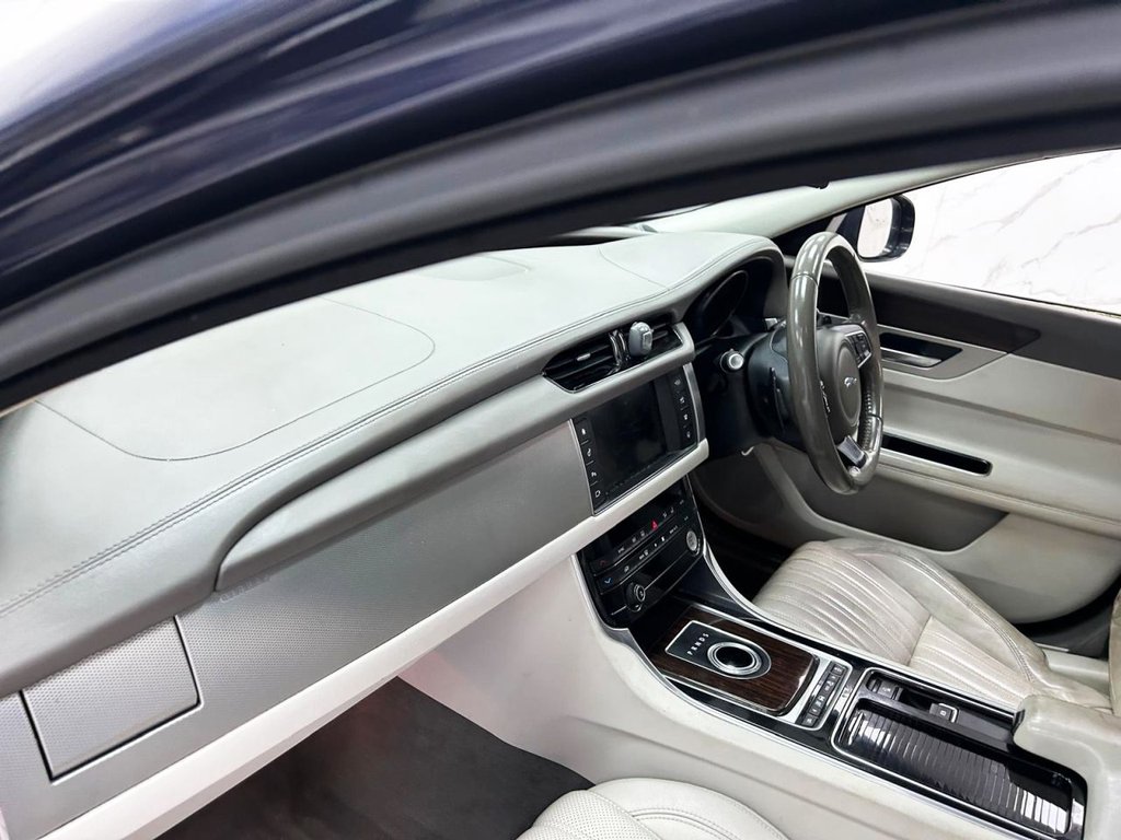 Used Jaguar XF 2015 for sale - 77667803: Photo 15