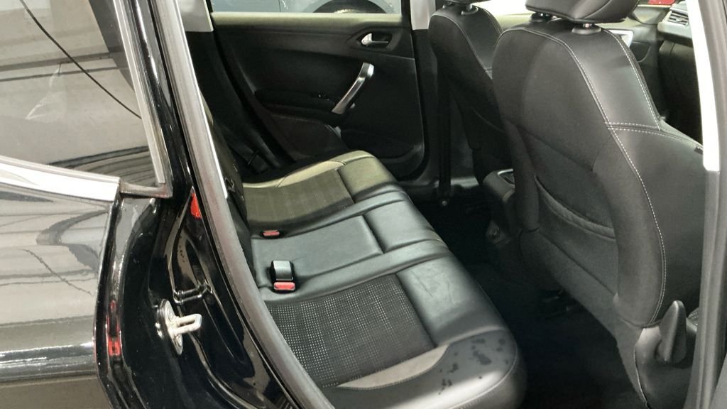 Used Peugeot 2008 2019 for sale - 77436764: Photo 13