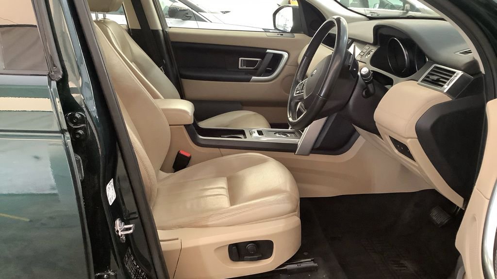 Used Land Rover Discovery Sport 2017 for sale - 76654926: Photo 10