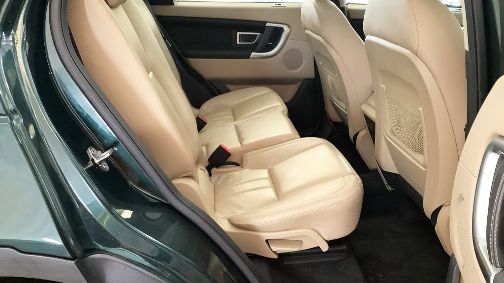 Used Land Rover Discovery Sport 2017 for sale - 76654926: Photo 11